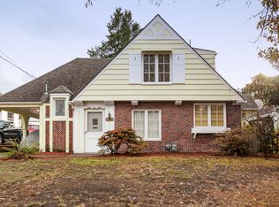 2550 SE Market St, Portland, OR 97214