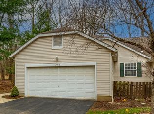 2760 Stockman Ct, Stow, OH 44224