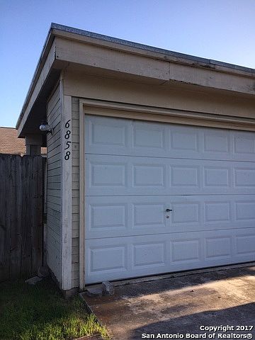 1st image of 6858 Maple Springs St