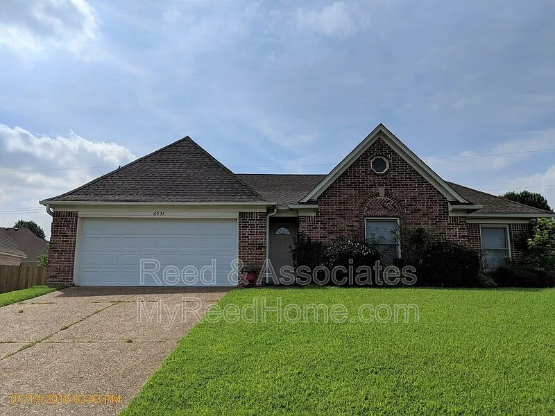 3 bed, 2.0 bath, 1679 sqft, $1,925 — Photo 1