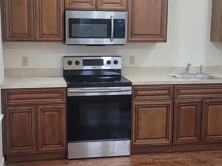 820 Huron Ave #101 — Photo 8
