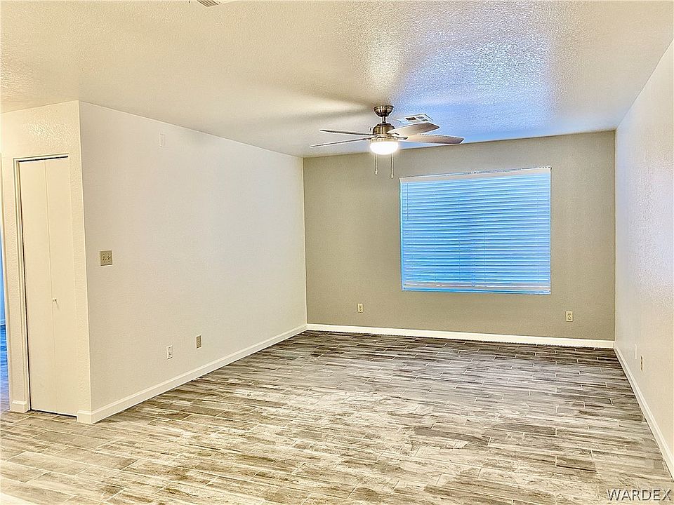 2024 Mesquite Ln Laughlin NV Zillow