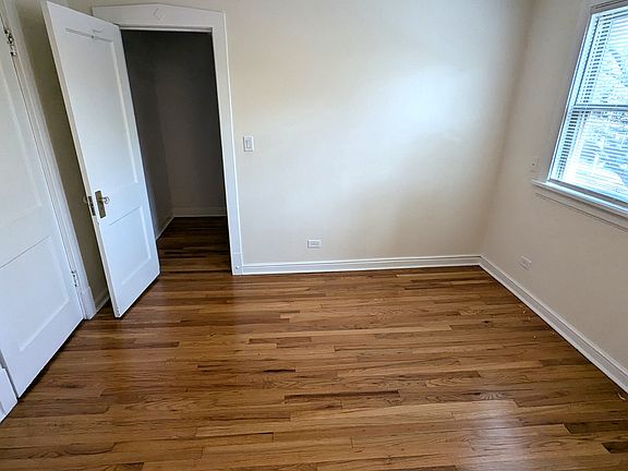 4th image of 1017 S Oak Park Ave