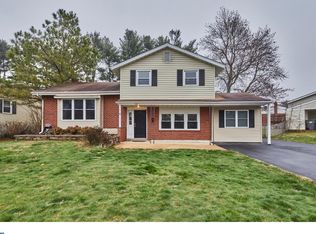 4 Sundew Rd, Newark, DE 19711