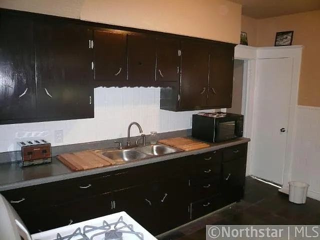 Huge new updated kitchen and appliances