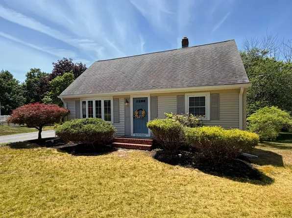 675 Burt St, Taunton, MA 02780