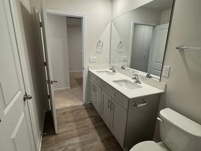 1310 Broholmer Ln — Photo 28