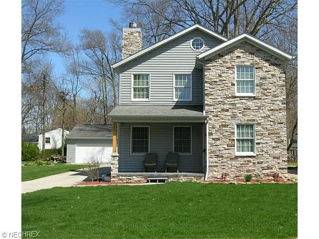 245 Sunset Rd photo 1