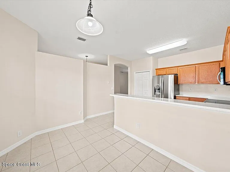 5647 Indigo Crossing Dr — Photo 9