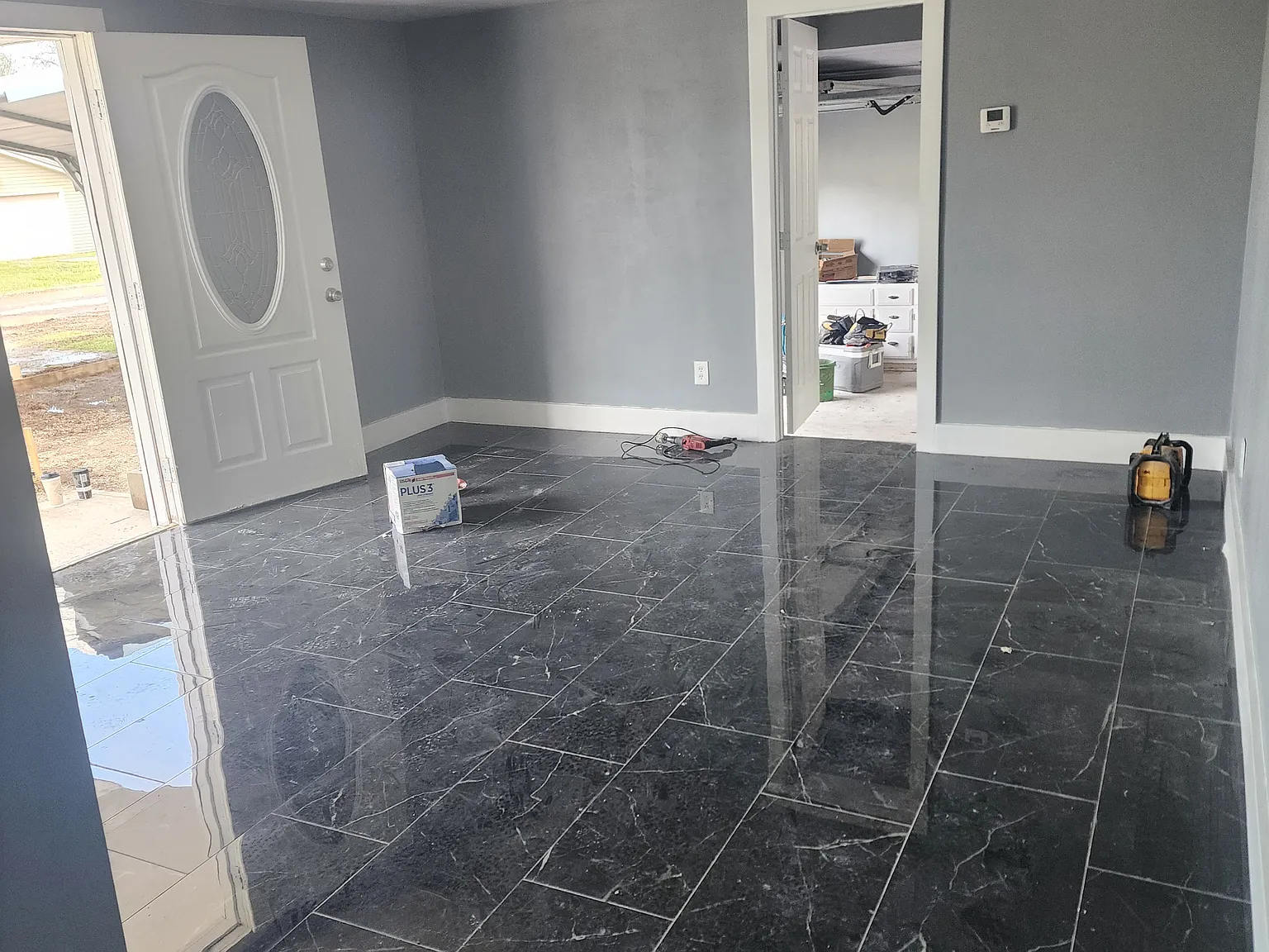 302 S Hall St — Photo 4
