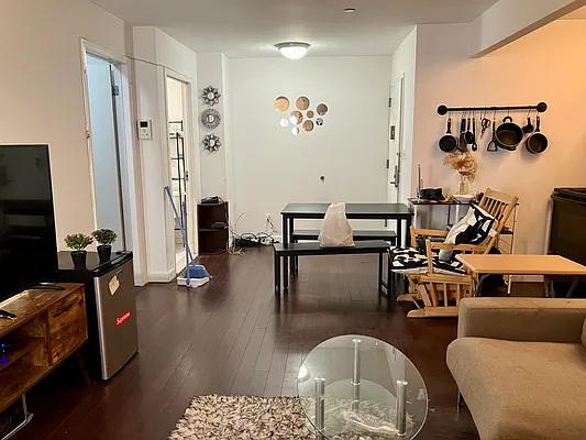 Rented by MySpaceNYC | media 22