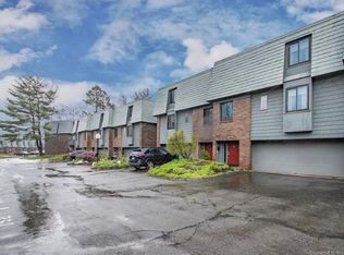 168 Trolley Crossing Ln, Middletown, CT 06457