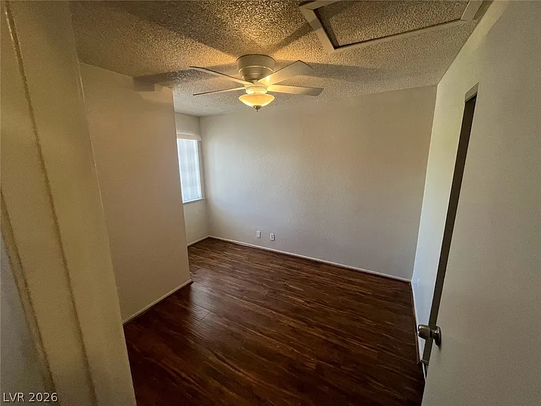 914 Scarlet Ridge Dr — Photo 19