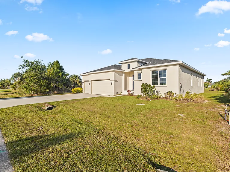 9279 Rosebud Cir — Photo 3