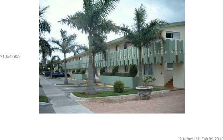 1st image of 980 NE 170th St APT 212