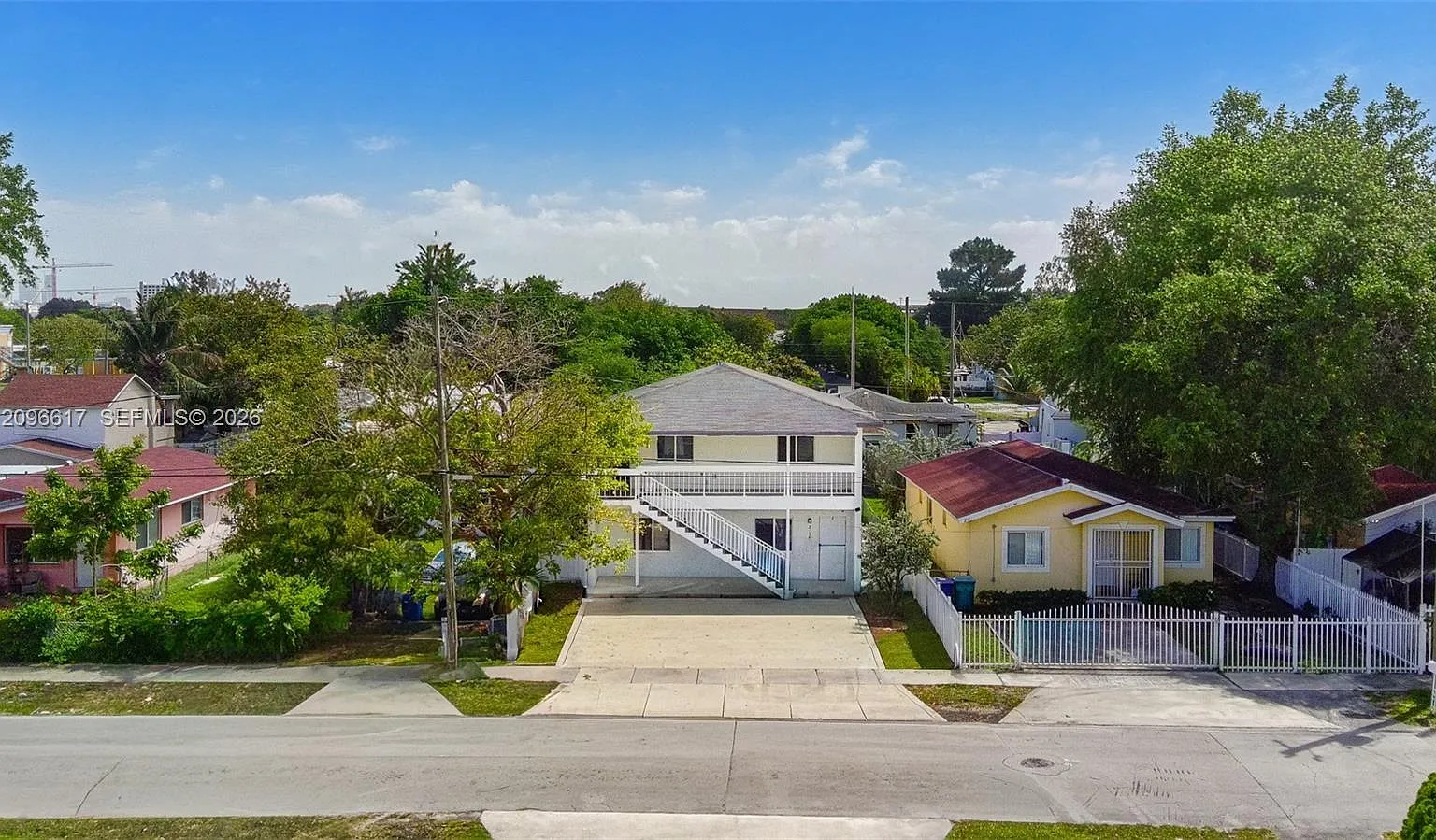 Earlington Heights — Photo 2