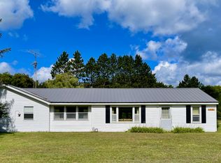 13722 Sparr Rd, Johannesburg, MI 49751