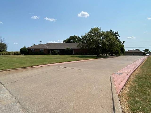 1st image of 1825 E Tonkawa Ave