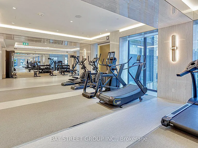 8 Wellesley St W #1811 — Photo 12