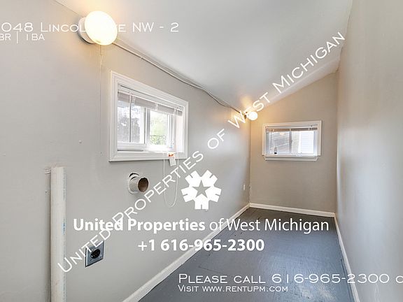 4th image of 1048 Lincoln Ave NW #2