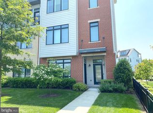 1502 Ribbon Limestone Ter SE, Leesburg, VA 20175