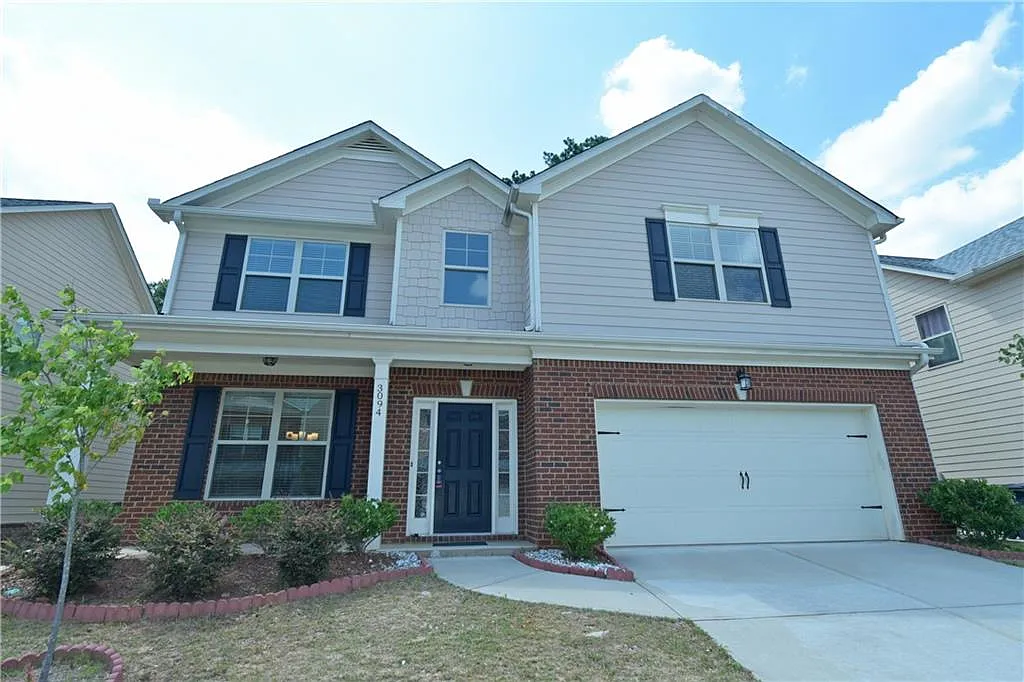 5 bed, 3.0 bath, 2638 sqft, $2,800 — Photo 1