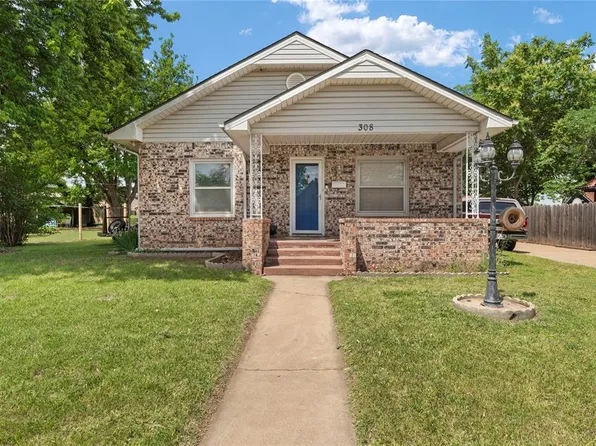 308 S 8th St, Kingfisher, OK 73750