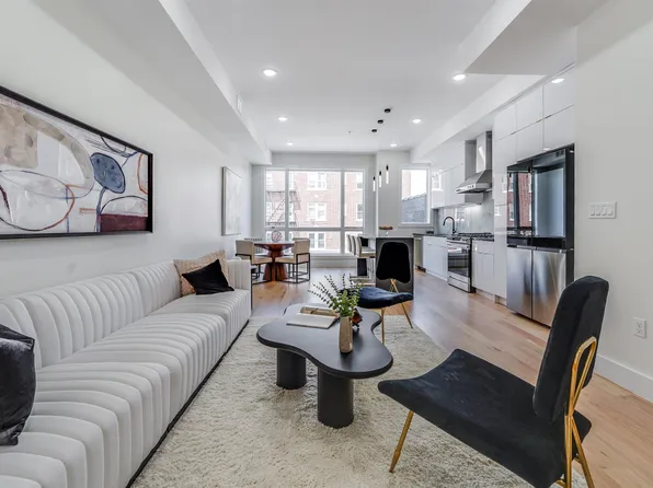 39 Boyd Ave #3, Jersey City, NJ 07304