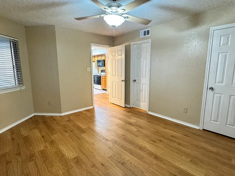 2311 Balsam Dr #H105 — Photo 10