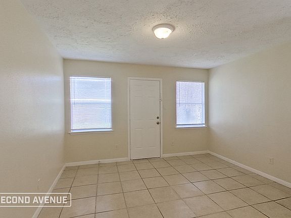 3rd image of 3314 Knotty Oaks Trl