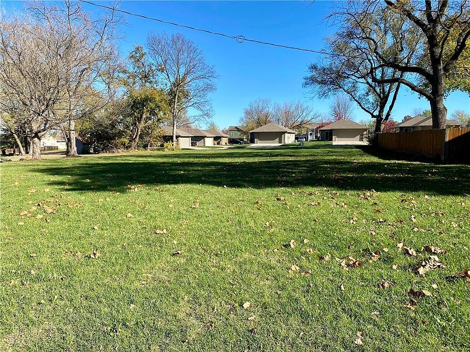 2nd image of S Aspen Dr