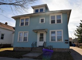 443 W 6th Ave #1, Oshkosh, WI 54902