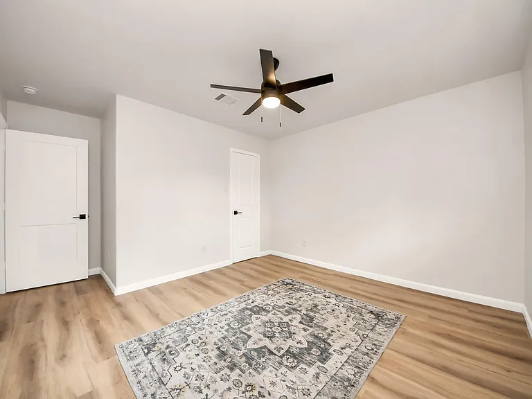 2407 Crestdale Dr — Photo 32