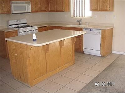 3rd image of 16147 Pebble Beach Dr