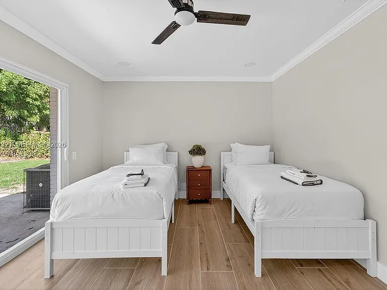 756 Cinnamon Rd — Photo 33