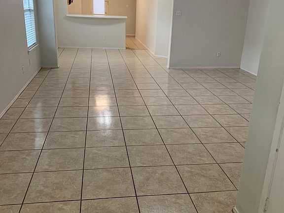 Open Floor Plan w/ ceramic tile floor!