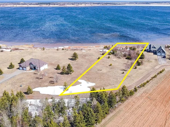 Sunrise Dr, Charlotte Parish, PE C0A 1N0