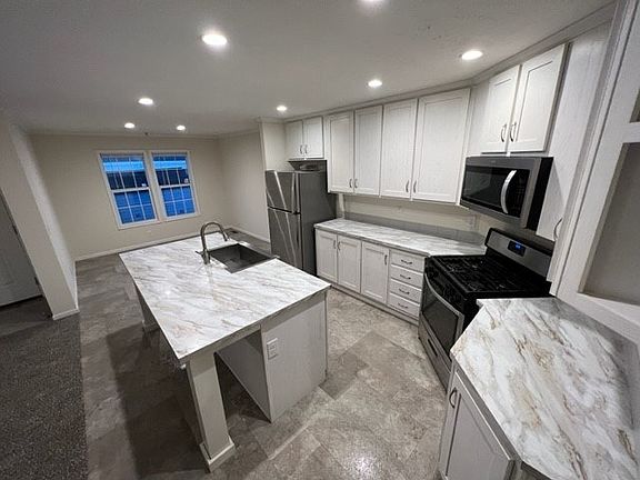 3rd image of 7769 Kimberly Dr #153