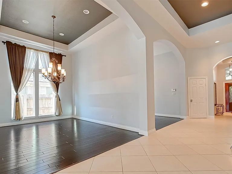 5422 Linden Rose Ln — Photo 11