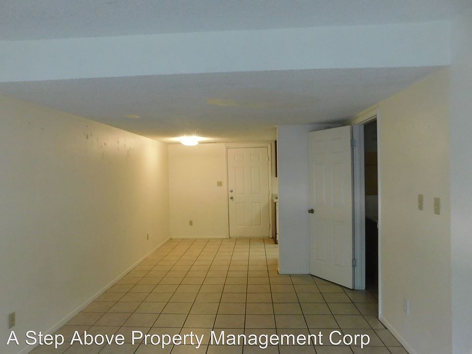 2nd image of 2901 Dawn Dr APT 2