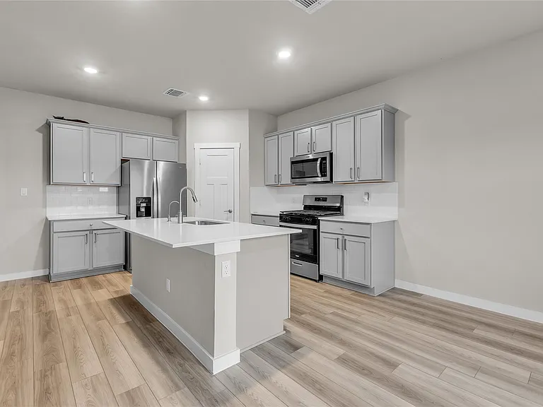 1212 Tipton St — Photo 6