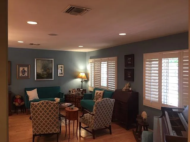 Formal living area