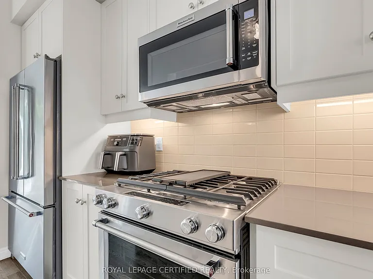 45 Folcroft St — Photo 16