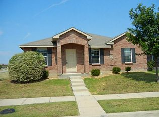 750 Lentisco Dr, Lancaster, TX 75146