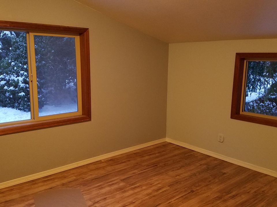 1st image of 32850 NE 195th St #B