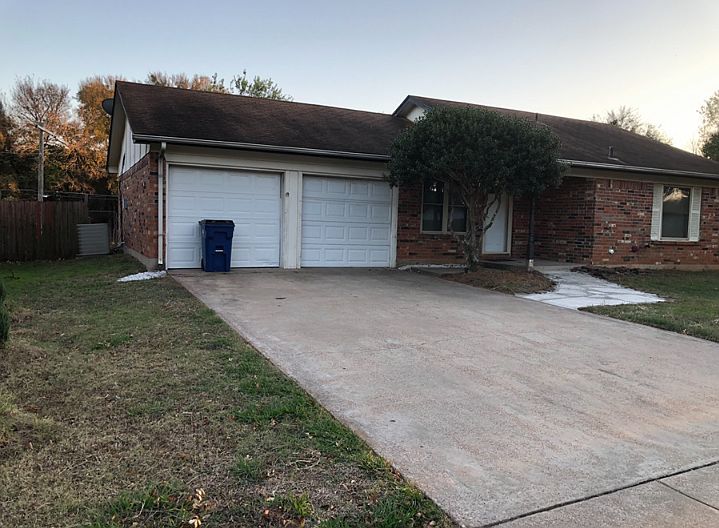 east end view front of house