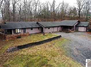 88 The Cove Ln, Gilbertsville, KY 42044