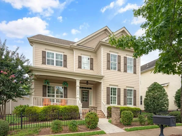 1804 Green Oaks Pkwy, Holly Springs, NC 27540