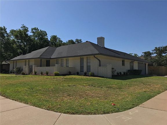 2nd image of 3314 Peachtree Ln