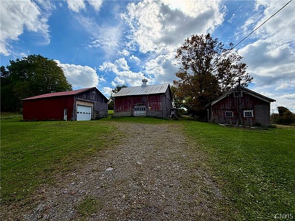5th image of 14 Ogden Rd